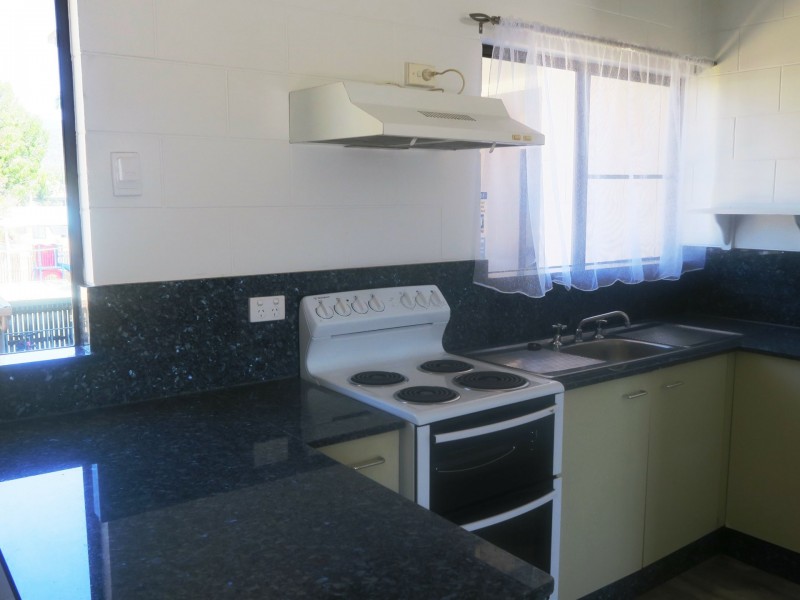 9/94-96 Birch Street, Manunda QLD 4870