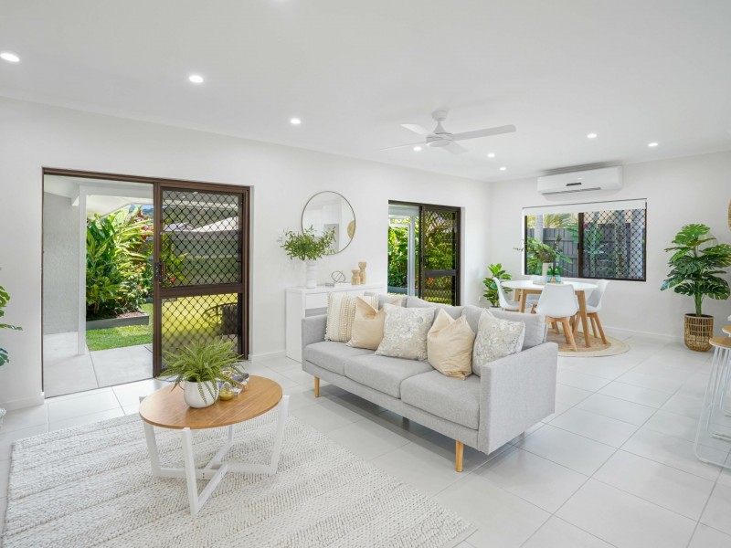 11 Trucano Close, Whitfield QLD 4870