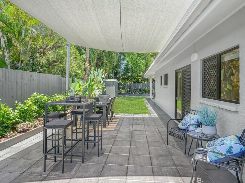 11 Trucano Close, Whitfield QLD 4870