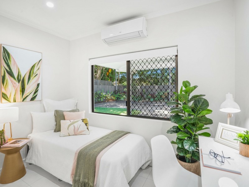 11 Trucano Close, Whitfield QLD 4870