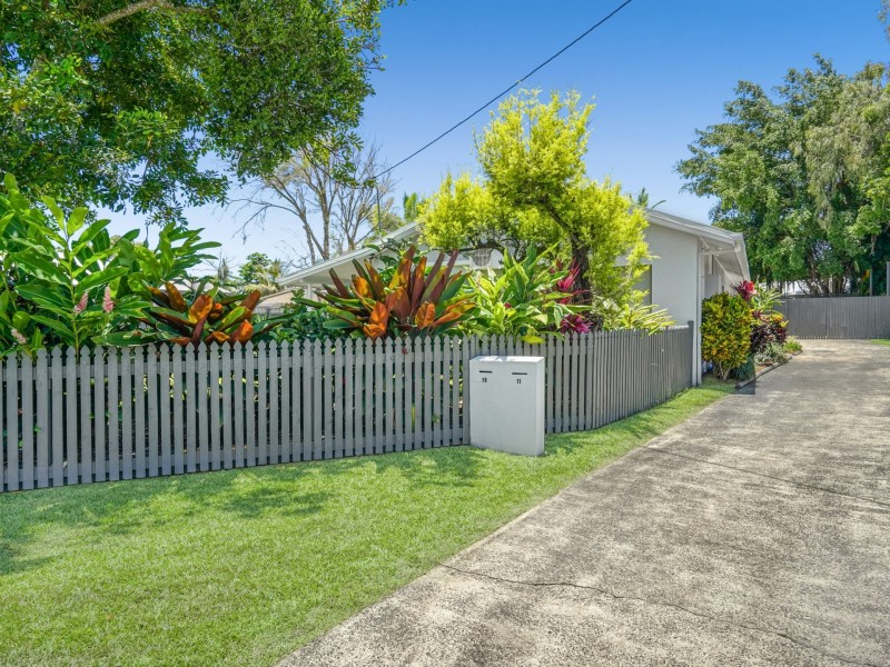 11 Trucano Close, Whitfield QLD 4870