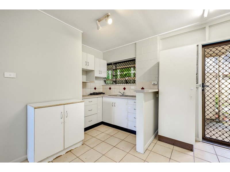 2/249-251 Sheridan Street, Cairns North QLD 4870