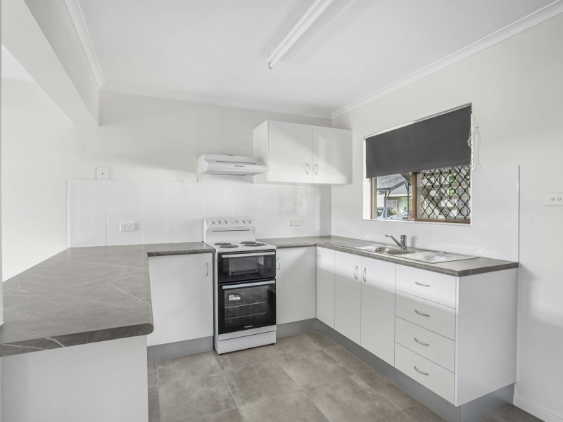 1/64 Pease Street, Manoora QLD 4870