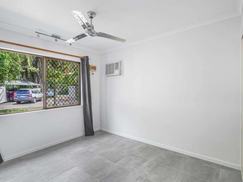 1/64 Pease Street, Manoora QLD 4870