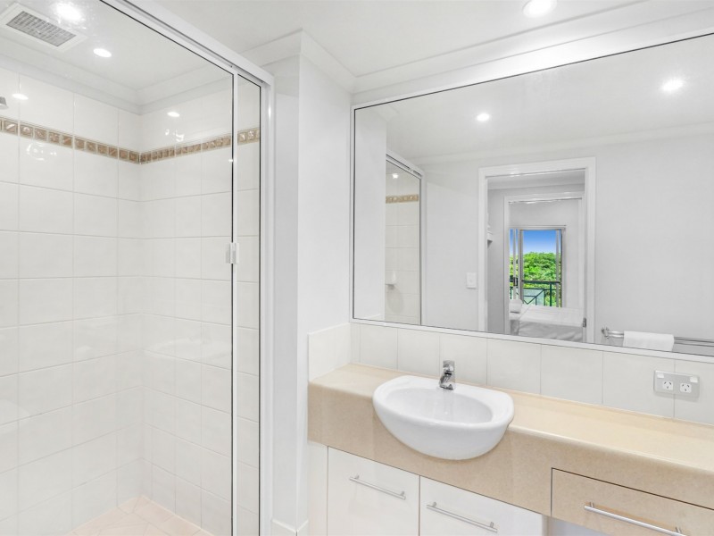 41/275-277 Esplanade, Cairns North QLD 4870