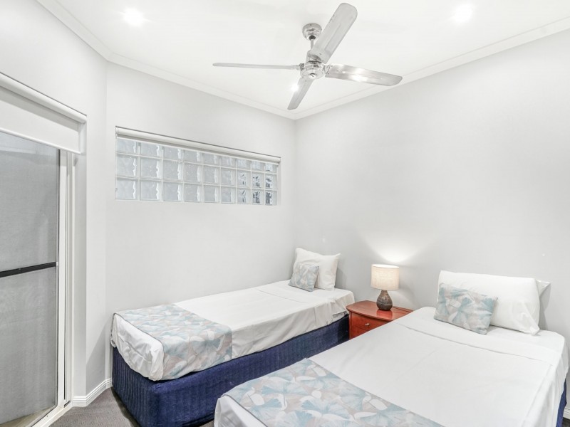 41/275-277 Esplanade, Cairns North QLD 4870