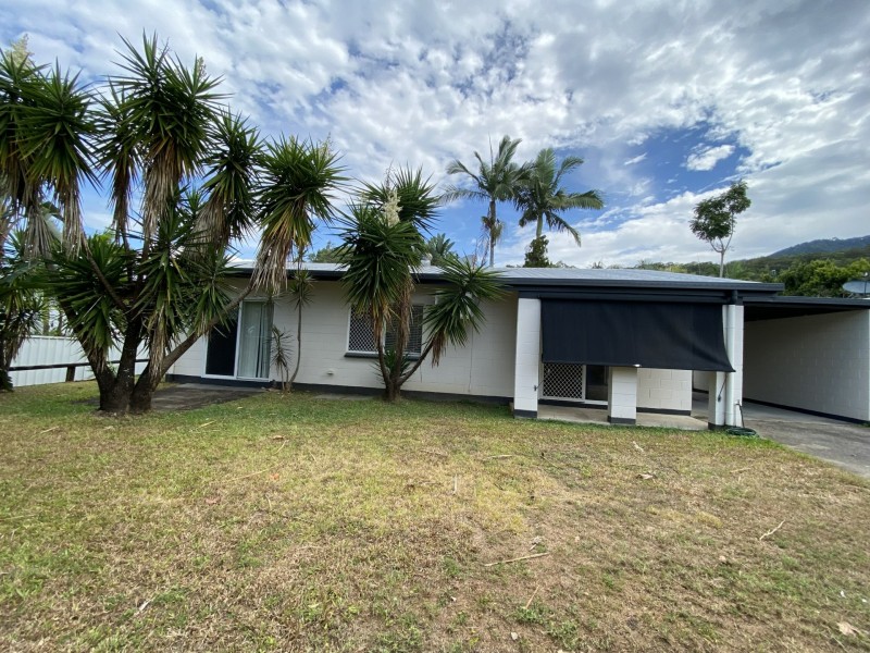 2/4 McManus Street, Whitfield QLD 4870