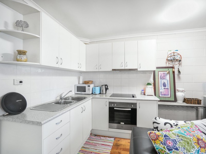 6/4 McPherson Close, Edge Hill QLD 4870