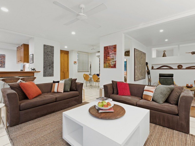 2-4 Kevin Street, Whitfield QLD 4870