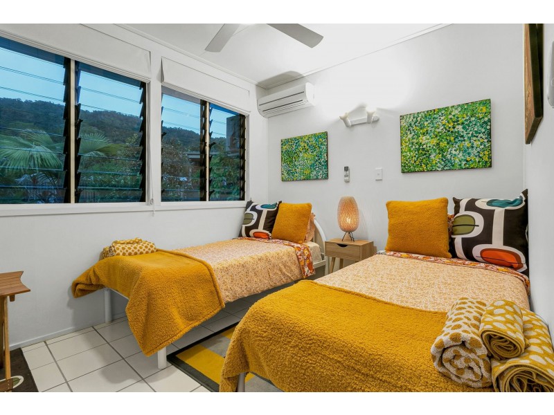 2-4 Kevin Street, Whitfield QLD 4870