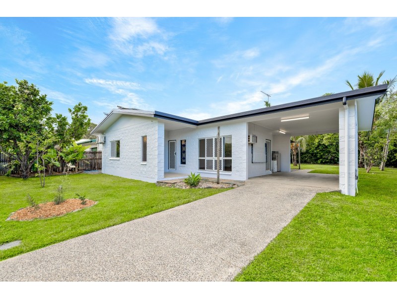 4 Redwood Street, Whitfield QLD 4870