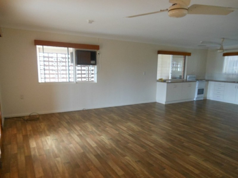 41 Creedy Street, Westcourt QLD 4870