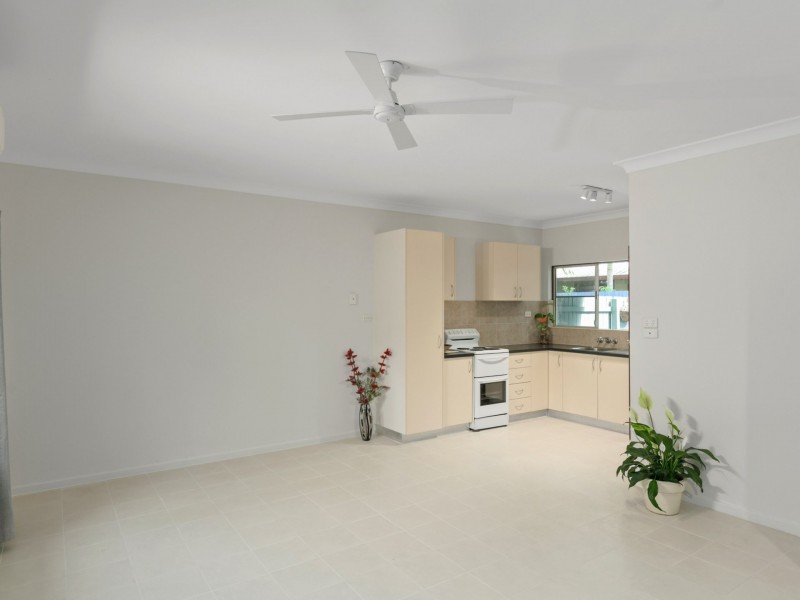 2/33 Petersen Street, Trinity Beach QLD 4879