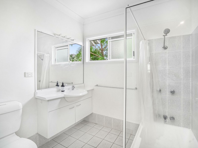 4/15 Springfield Crescent, Manoora QLD 4870