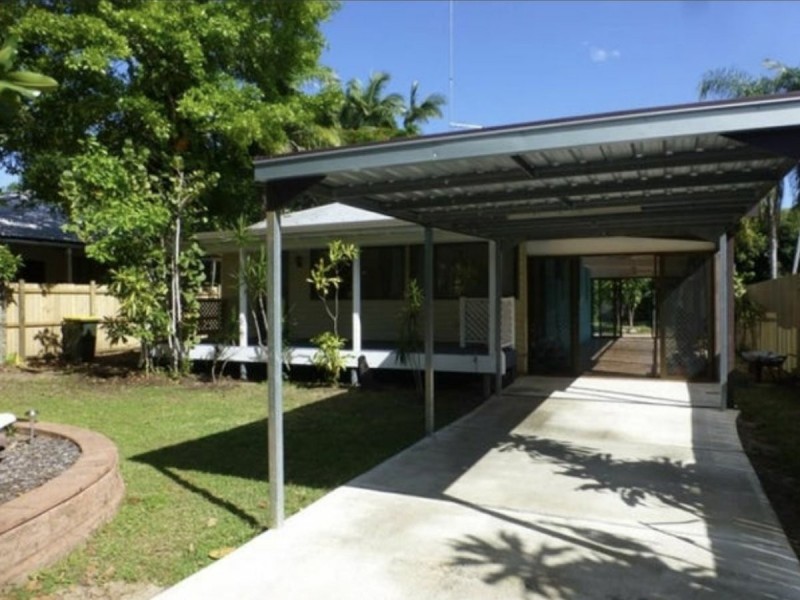 7 David Street, Manunda QLD 4870