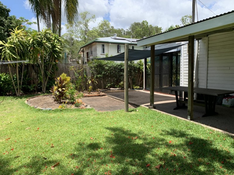 7 David Street, Manunda QLD 4870