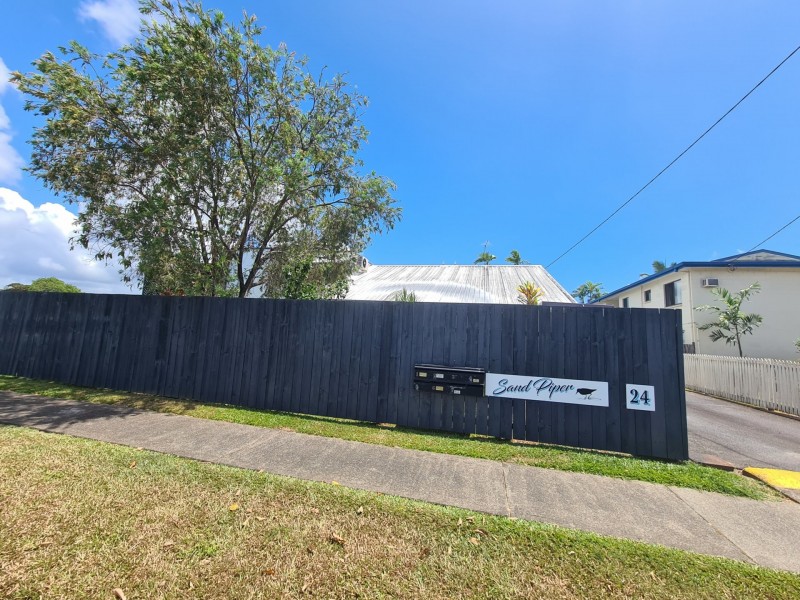 2/24 Jensen Street, Manoora QLD 4870
