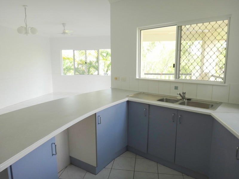 8/12 Grantala Street, Manoora QLD 4870