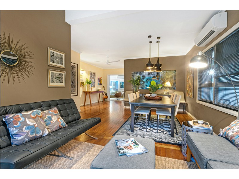 8 Walsh Street, Edge Hill QLD 4870
