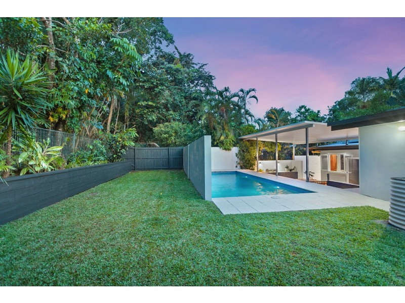 8 Walsh Street, Edge Hill QLD 4870