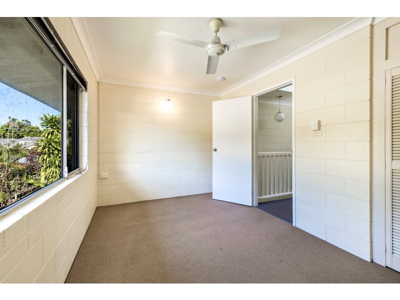 6/10 Crathern Close, Edge Hill QLD 4870
