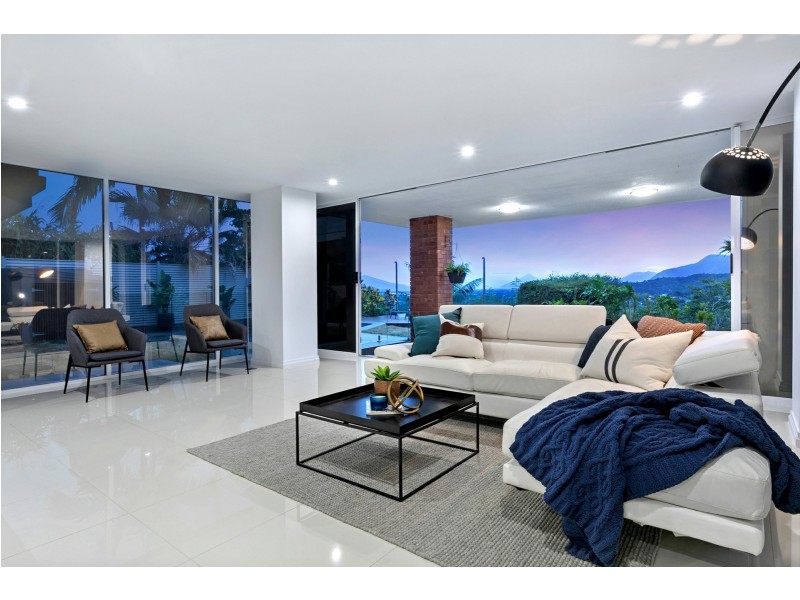 106-108 Nolan Street, Whitfield QLD 4870