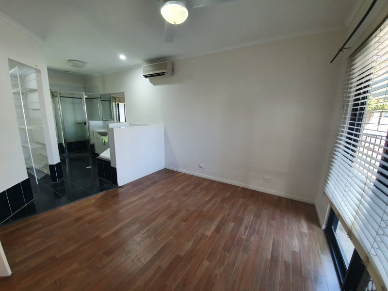 42 Red Ochre Street, Redlynch QLD 4870