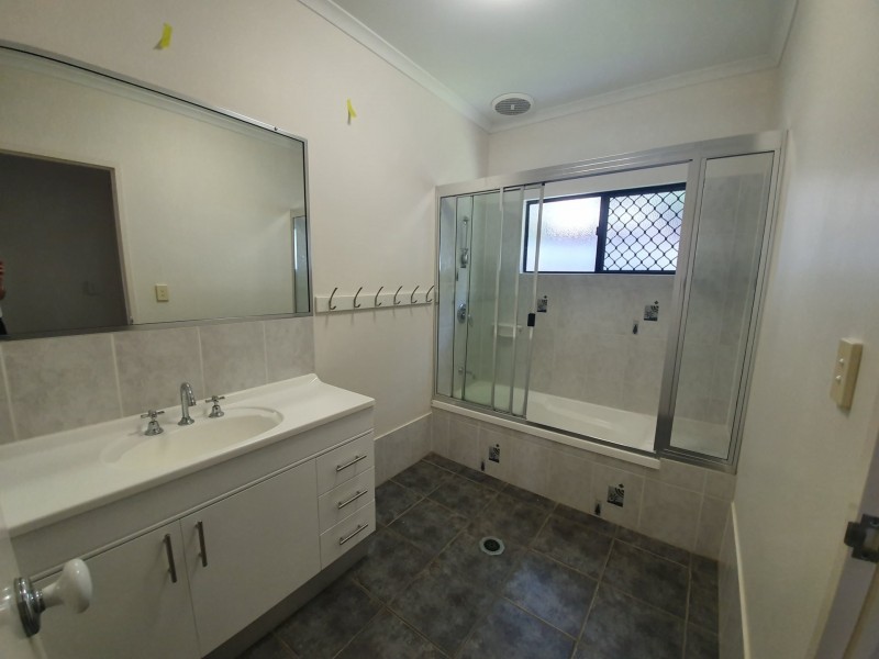 42 Red Ochre Street, Redlynch QLD 4870