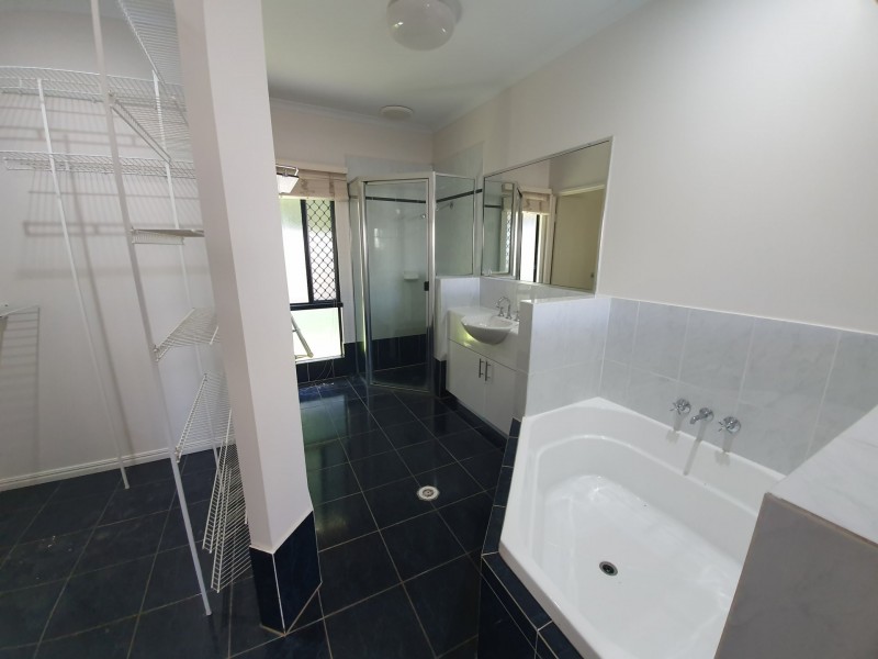 42 Red Ochre Street, Redlynch QLD 4870