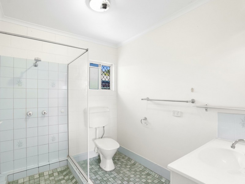 11/165-171 Mayers Street, Manoora QLD 4870