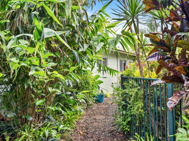 8/66 Little Street, Manunda QLD 4870