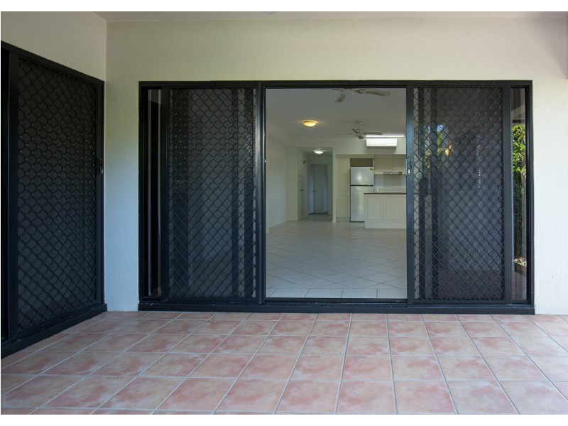 20/293 The Esplanade, Cairns North QLD 4870