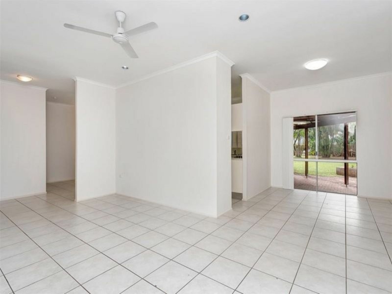 10 Finch Street, Bayview Heights QLD 4868