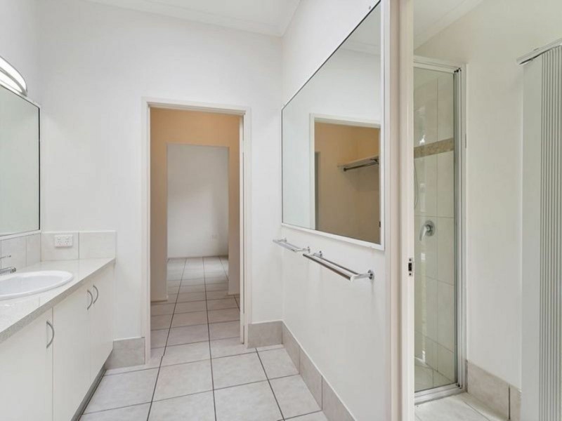 10 Finch Street, Bayview Heights QLD 4868