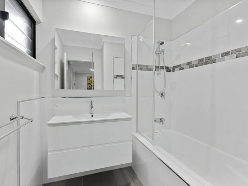 41 Ainslie Place, Smithfield QLD 4878