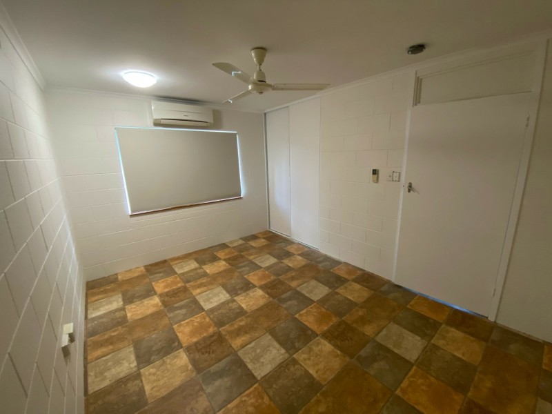 1/139 Russell Street, Edge Hill QLD 4870