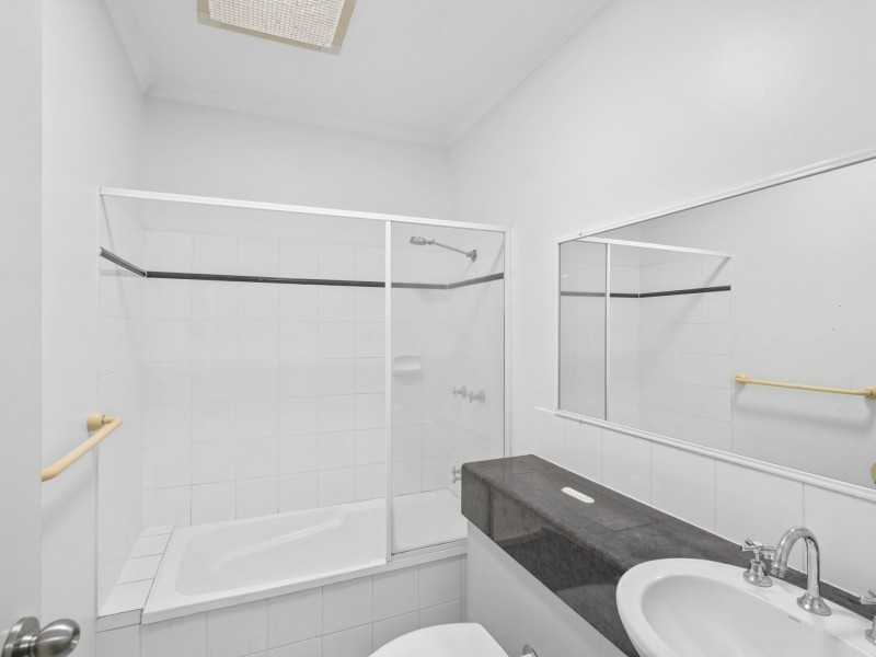 7/7A Grantala Street, Manoora QLD 4870