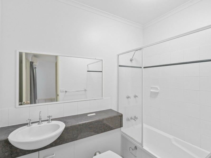 7/7A Grantala Street, Manoora QLD 4870