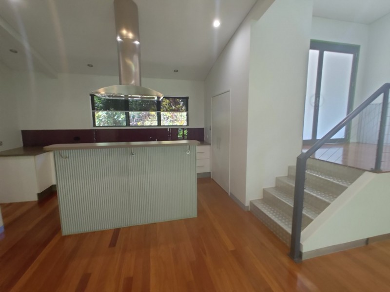 20 Douglas Track, Kamerunga QLD 4870