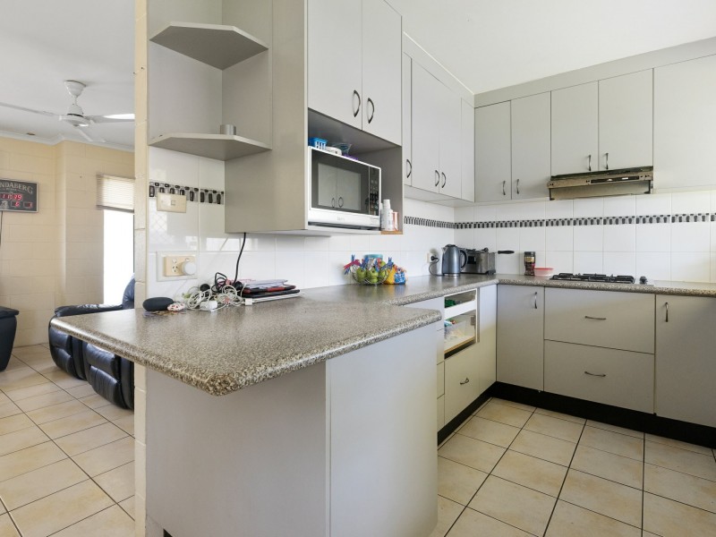 2 Armbrust Street, Manoora QLD 4870