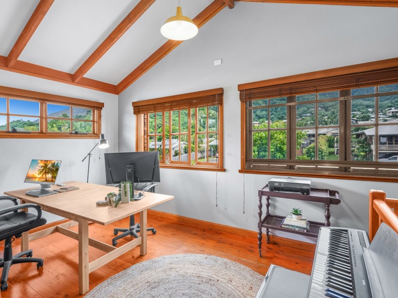 168 Harvey Road, Redlynch QLD 4870