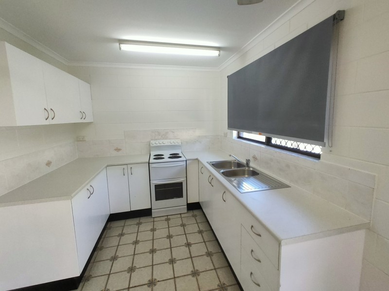 46 Reservoir Road, Manoora QLD 4870