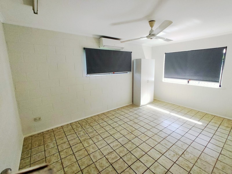 46 Reservoir Road, Manoora QLD 4870