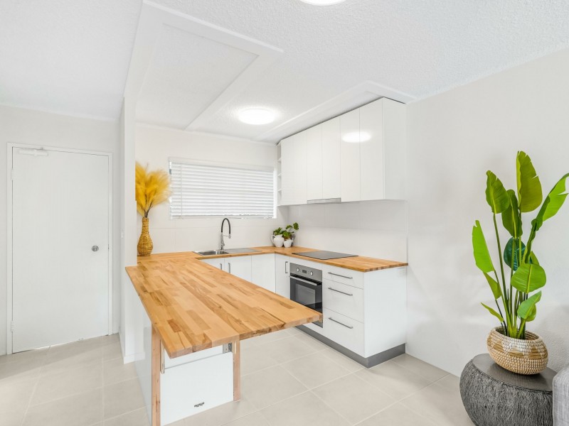 6/215-217 McLeod Street, Cairns North QLD 4870