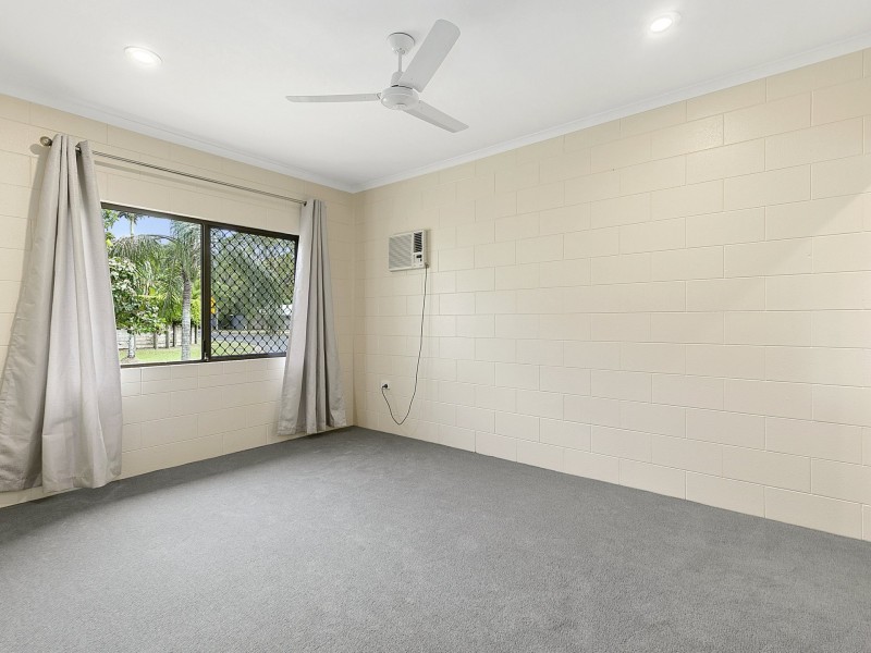 31 McFarlane Drive, Kanimbla QLD 4870