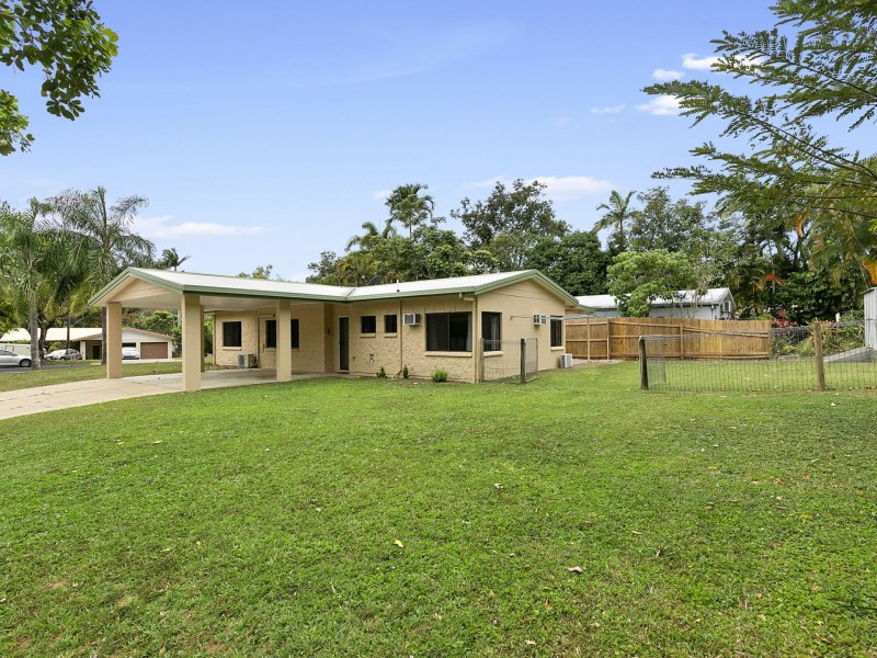 31 McFarlane Drive, Kanimbla QLD 4870