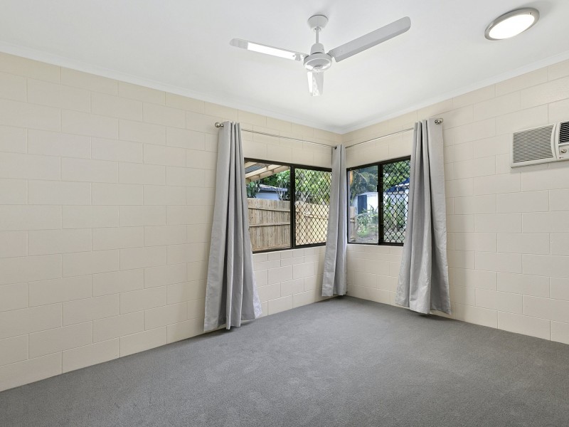 31 McFarlane Drive, Kanimbla QLD 4870