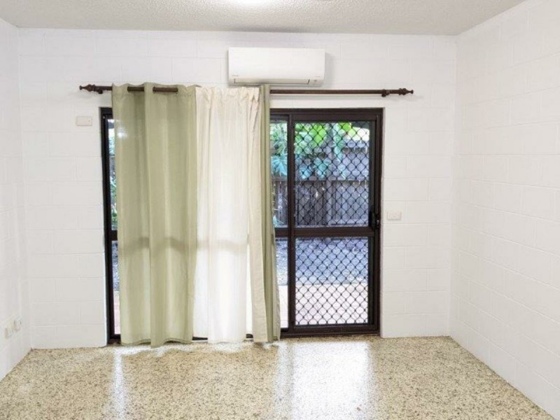 4/21 Cedar Road, Palm Cove QLD 4879