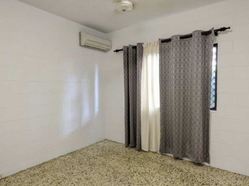 4/21 Cedar Road, Palm Cove QLD 4879