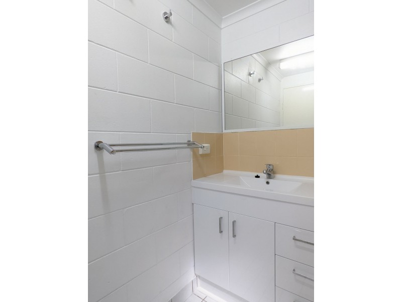 4/21 Cedar Road, Palm Cove QLD 4879